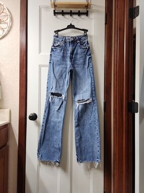 Zara Hi-Rise Boot-Cut Jeans - 0